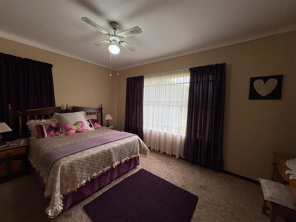 3rd Bedroom - Main bedroom