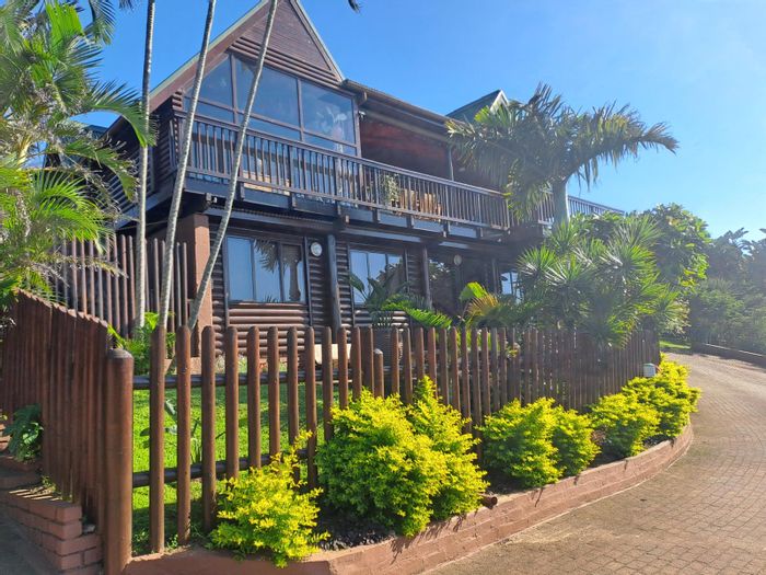 For Sale: Spacious Palm Beach Townhouse with sea views, dual living, and security.