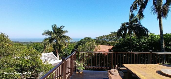 For Sale: 4-Bedroom House in Mtunzini Central with spacious yard and ocean views.