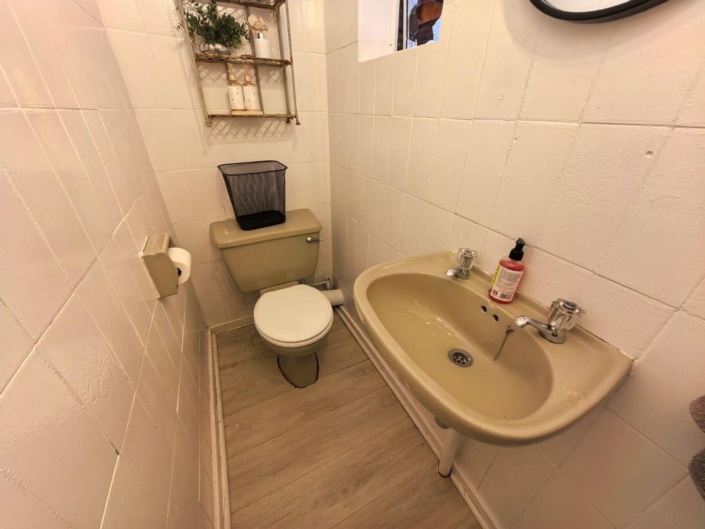 Guest Toilet