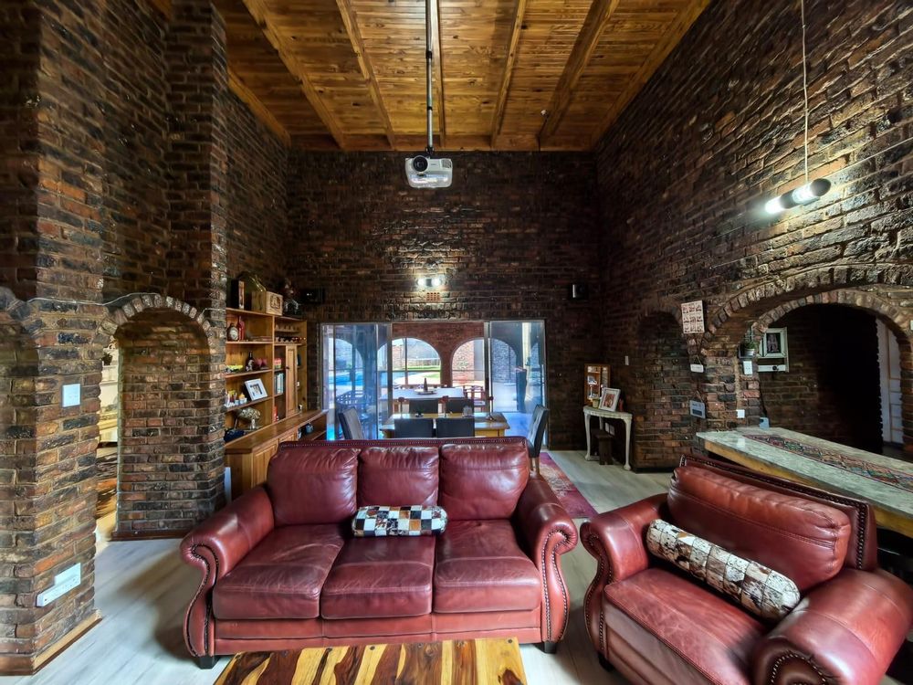 Openplan Lounge & Dining Room