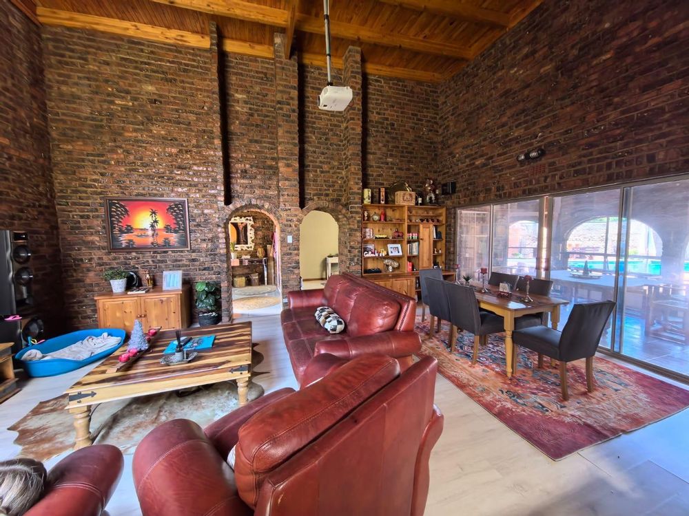 Openplan Lounge & Dining Room