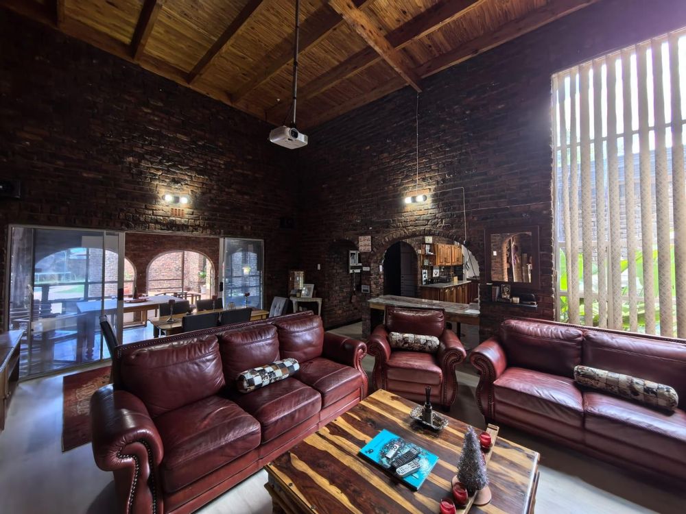 Openplan Lounge & Dining Room