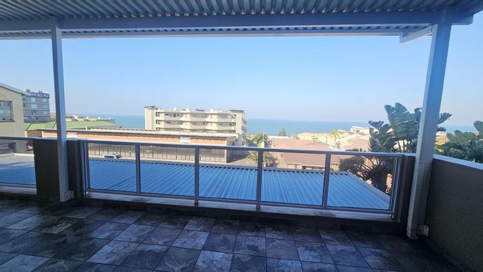 Spacious 4-Bedroom Apartment in Margate Central For Sale with Sea Views and Amenities.