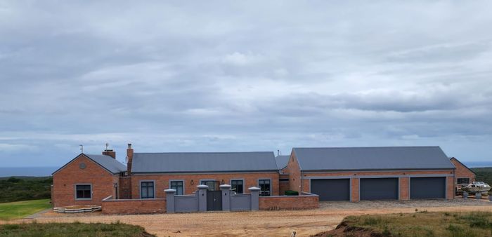 For Sale: 594 Ha farm in Stilbaai Rural with game farming and lifestyle amenities.