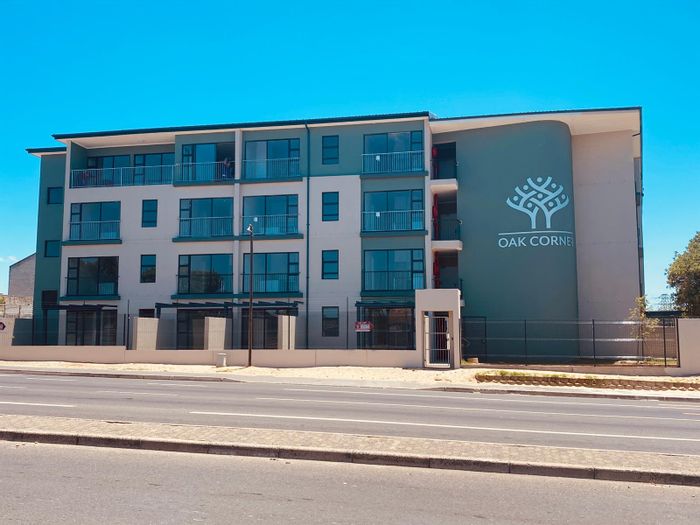 For Sale: Oakglen Apartment with mountain views, 2 bedrooms, 2 bathrooms, and parking.