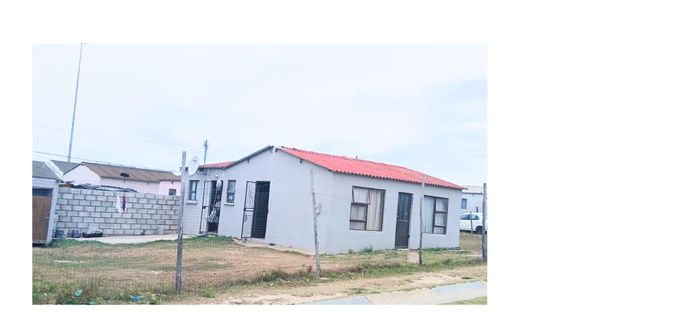 4-Bedroom House in Motherwell, For Sale, near NU9 Spar and transport routes.