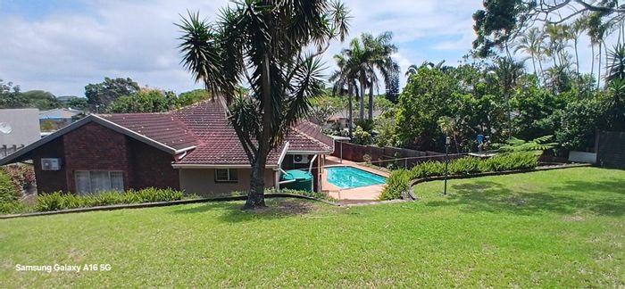 4-Bedroom House For Sale in Meer En See with Pool, Garages, and Security.