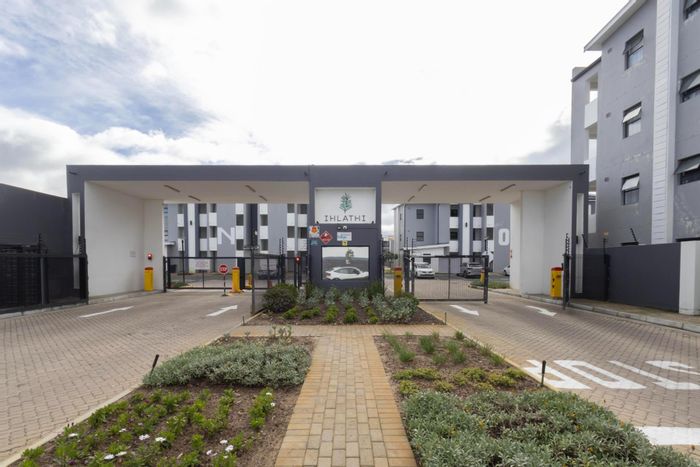 2-Bedroom Apartment To Rent in Parklands with private yard and secure complex access.