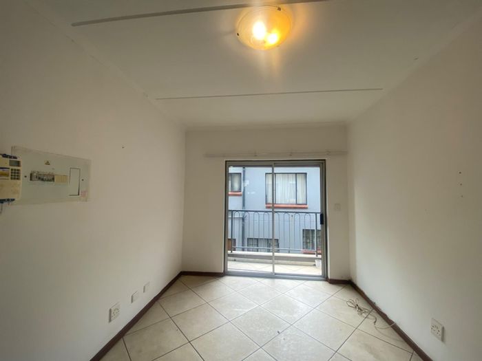 2-Bedroom Apartment To Rent in Ferndale with secure parking and 24/7 security.