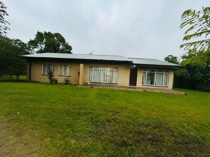 For Sale: 11-bedroom house in Sasolburg Central, ideal for multi-tenancy, close to amenities.