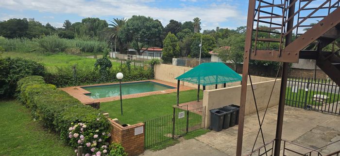 For Sale: 2-Bedroom Apartment in Hamberg with Pool and Communal Facilities.