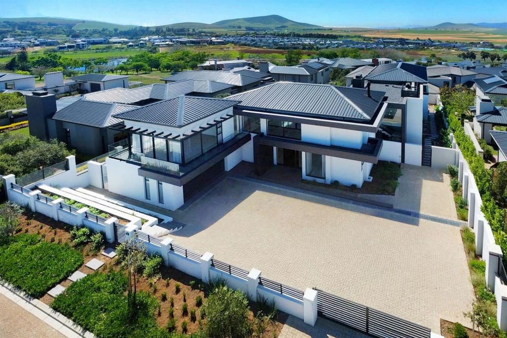 23 Zeekoevlei - Front view