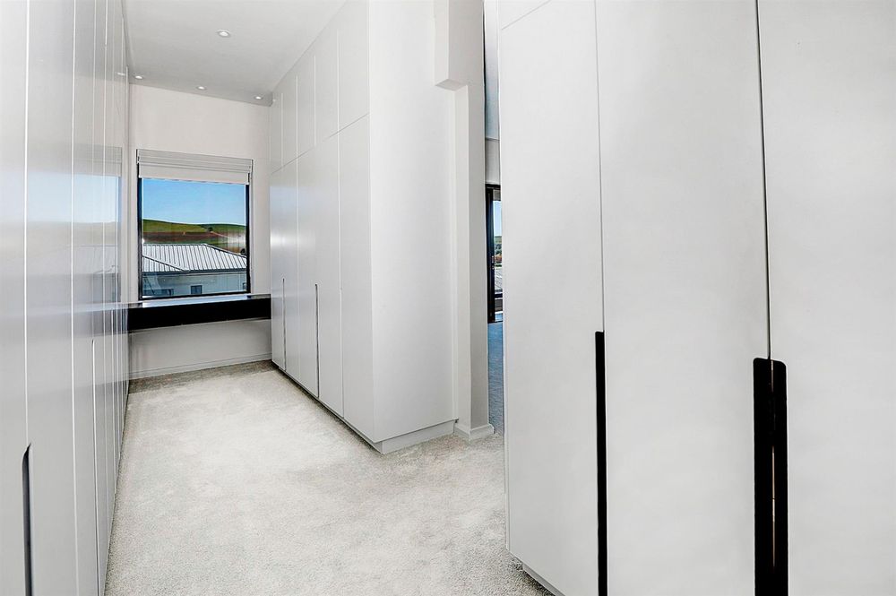 Master dressing room