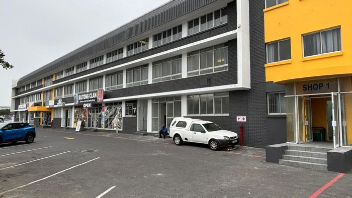 Commercial Office Space To Rent in Montague Gardens with ample parking and views.