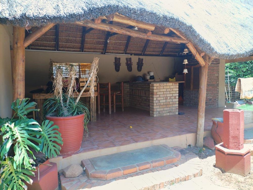 Lapa with Built in Braai