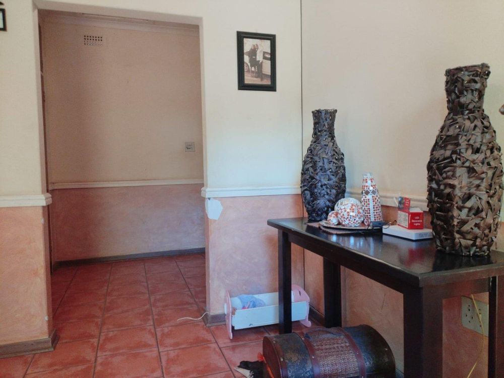 Spacious Entrance Hall