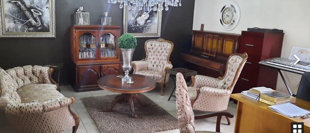 Family RoomGuest Lounge