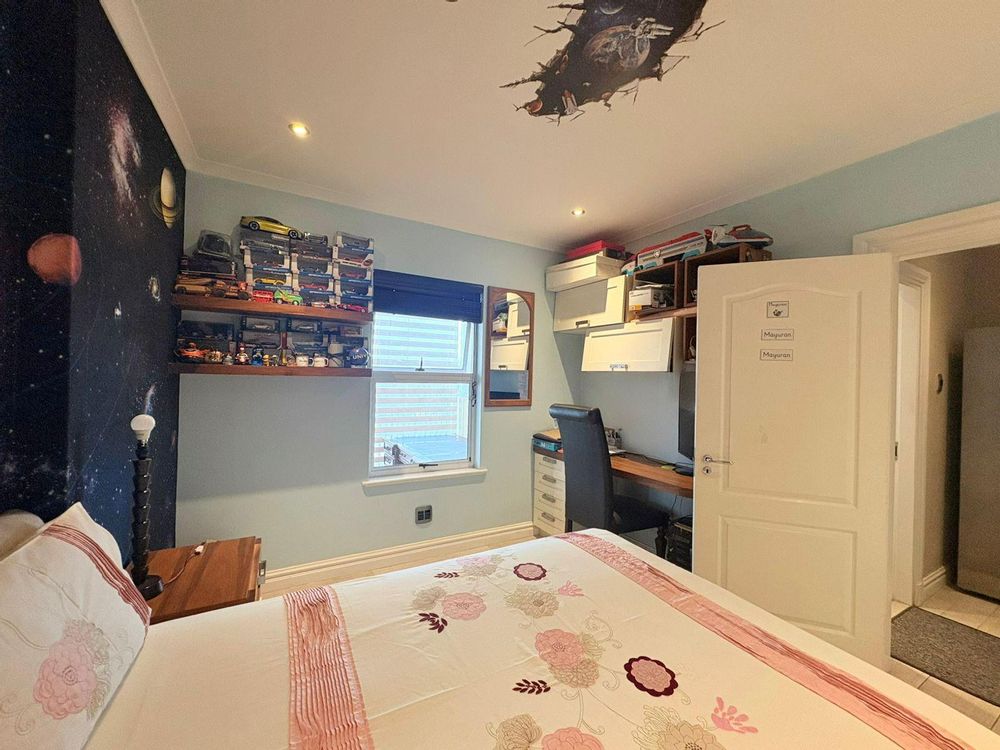 Third Bedroom with own Bathroom