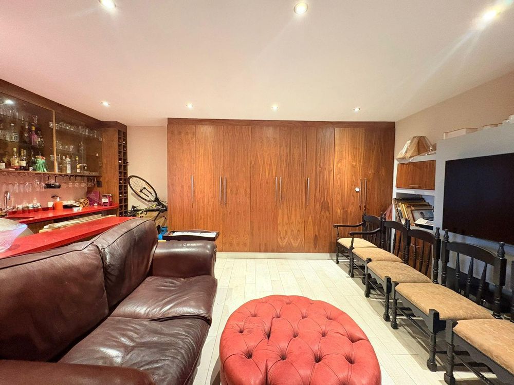 Great space to Entertainment guests