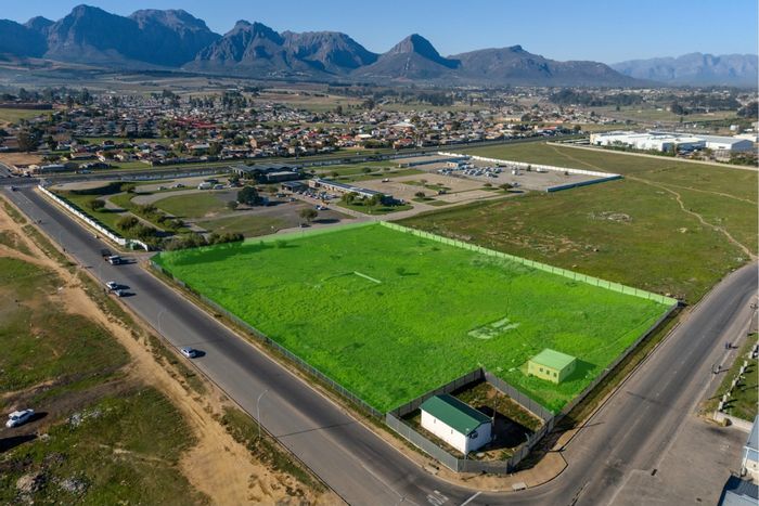 Dal Josafat House For Sale: Spacious land, approved plans, excellent connectivity.