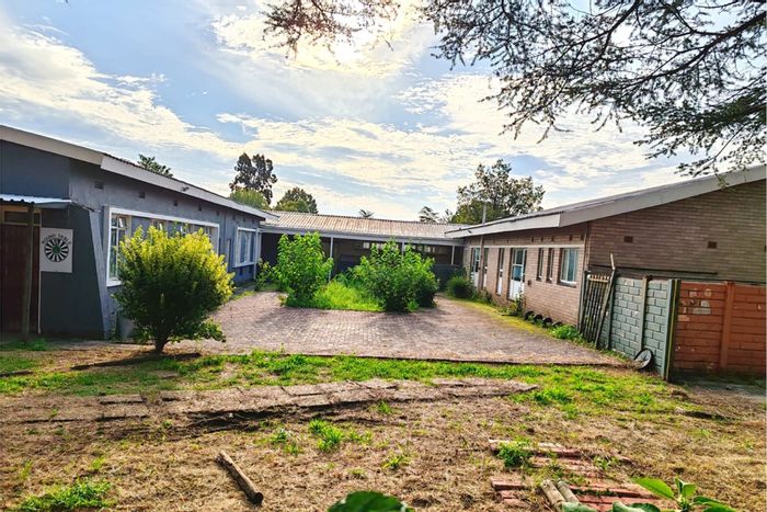 Retail Property For Sale in Three Rivers: 7 Classrooms, Versatile Space, Prime Location.