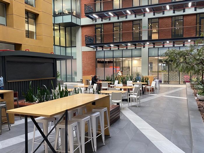 Office space to rent in Cape Town City Centre, ideal for call centres.