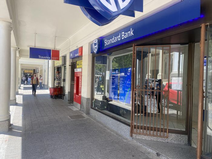 Retail space to rent in Cape Town City Centre, high foot-traffic location.