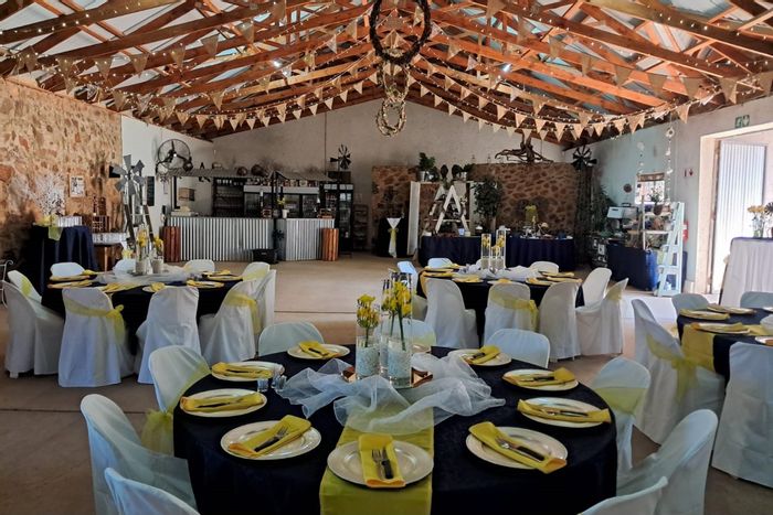 Tiegerpoort AH Small Holding For Sale: 8.5 hectares, venue potential, heated pool, farm animals.