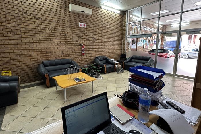 Retail Space To Rent in Pietermaritzburg Central: High visibility, versatile layout, secure storage.