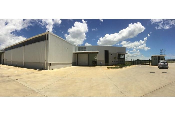 Cornubia Central House To Rent: 4 bathrooms, office spaces, superlink access, ample power.