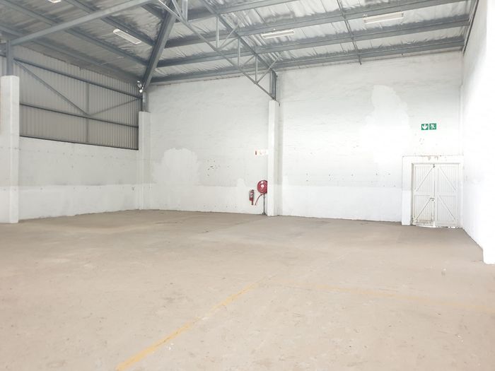 House To Rent in Cornubia Central: 3-phase power, large yard, security, super link access.