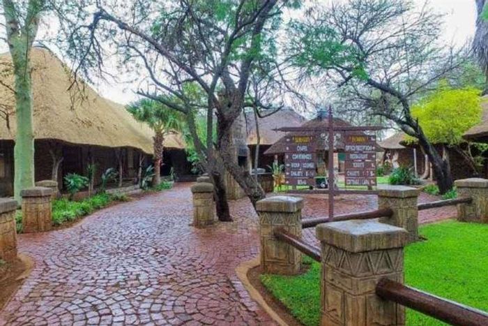 Kameeldrift East Retail For Sale: 65 rooms, restaurants, conference facilities, and more.