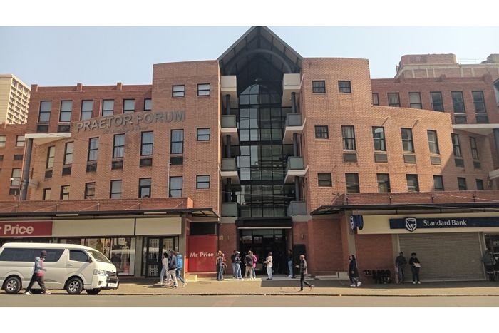 Office spaces for rent in Pretoria Central: various sizes, 24hr security, parking.