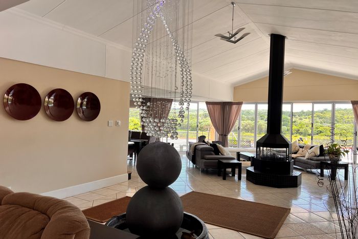 East London Rural Farm For Sale: 5 beds, spacious garden, and convenient amenities.