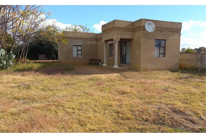 2-Bedroom House in Deneysville Central with Expansion Plans, For Sale Now!