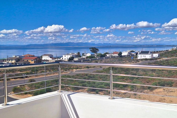 Eco-friendly house for sale in St Helena Views with ocean views and security.