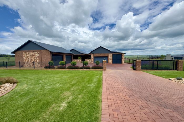 Glen Cullen Private Country Estate House For Sale: 4 beds, pool, solar power.