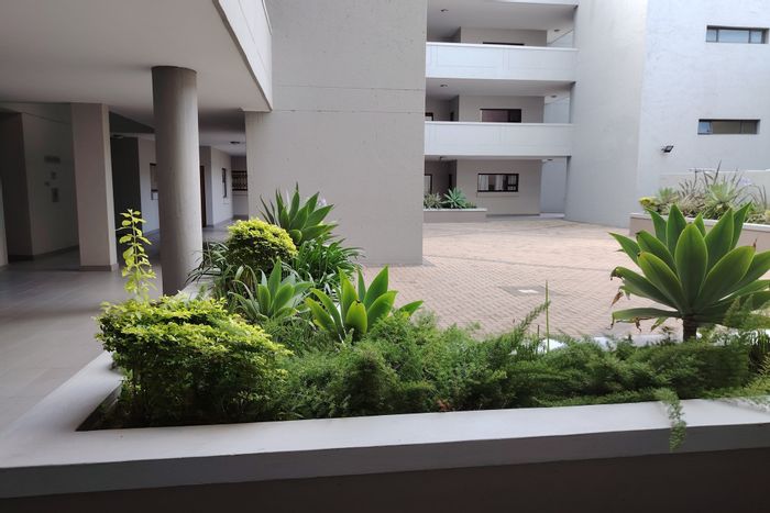 For Sale: Apartment in Umhlanga Ridge with 3 beds, security, and amenities nearby.