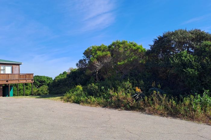 Vacant Land Residential for Sale in Aston Bay: 588m² near beaches and amenities.