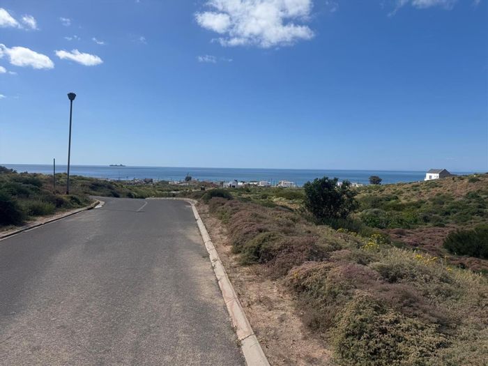 Vacant Land for Sale in St Helena Views: 500 sqm with ocean views and flexible building.