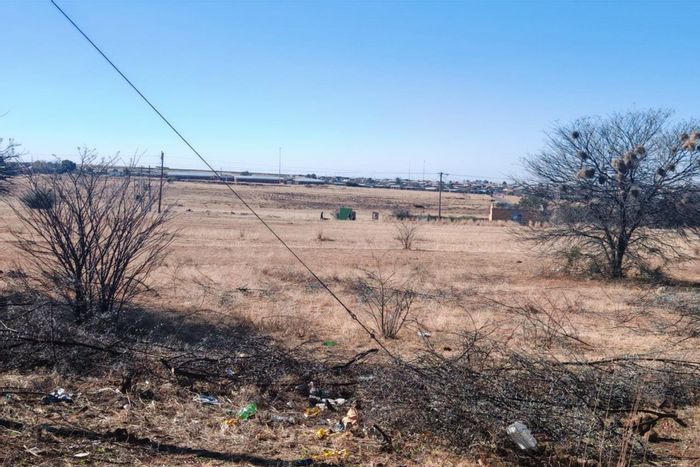 Vacant Land Residential in Oranjeville Central for Sale - 1983 m², endless possibilities.