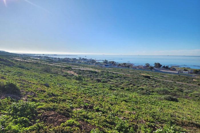 Vacant Land Residential in St Helena Views For Sale - 550 sqm, low levies.