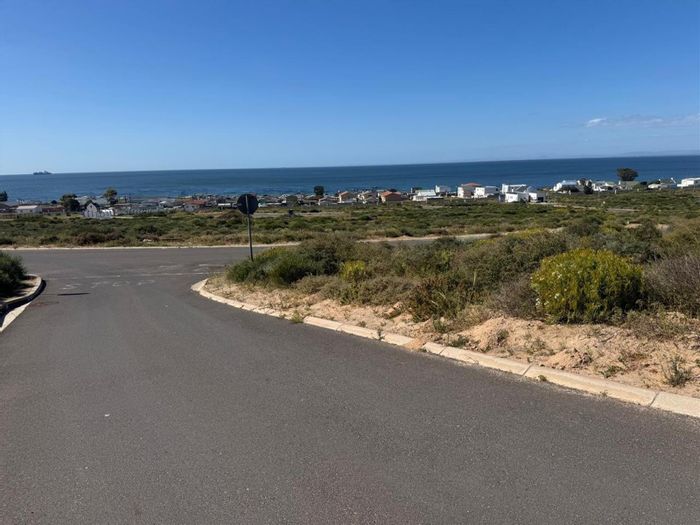 Vacant Land For Sale in St Helena Views - 475 sqm with ocean views.