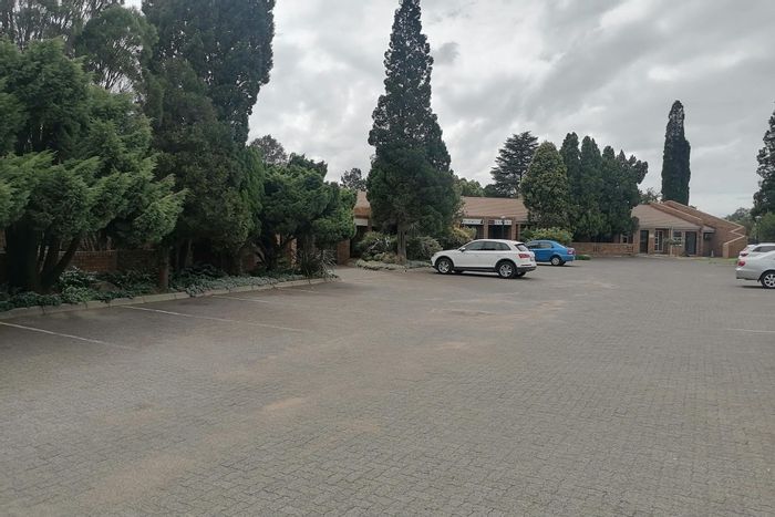 For Sale: House in Kriel Central with ample parking and medical facilities.