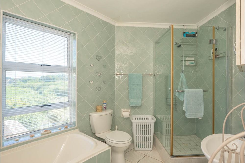 Guest bedroom bathroom