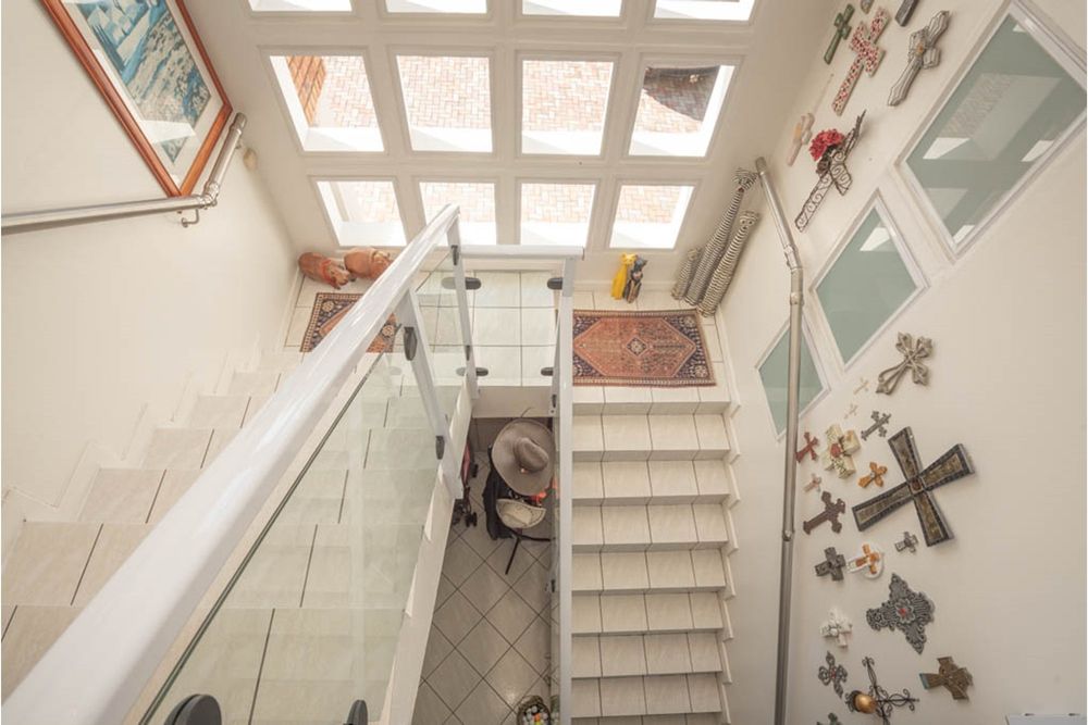 Stairs leading to 1st floor