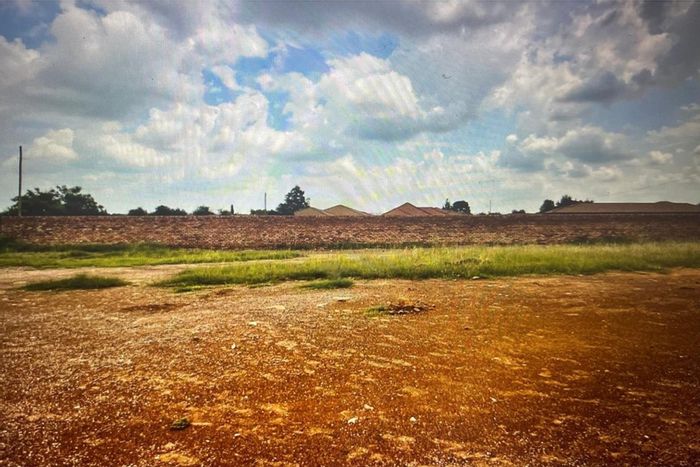 Vacant Land Residential for Sale in Riamar Park, 1455 sqm with great amenities.