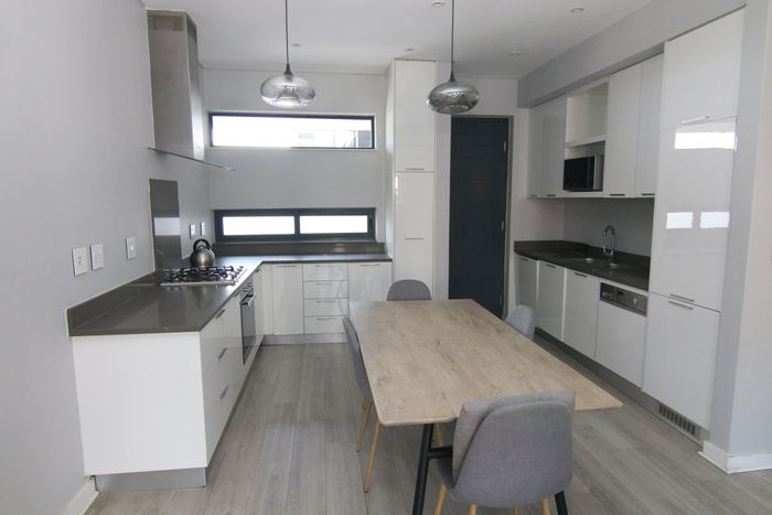 For Sale: Apartment in Steyn City with Miele appliances, prepaid utilities, and secure parking.