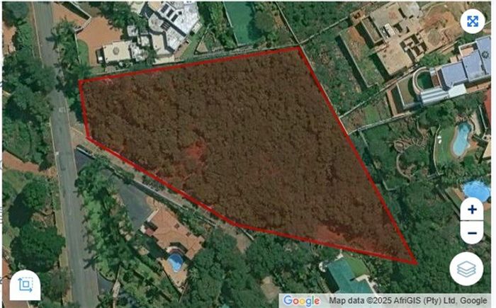 Bassonia For Sale: 4767 m² vacant land with subdivision consent for four stands.